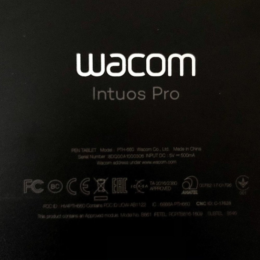 Wacom Intuos Pro-medium - Picture 5 of 10